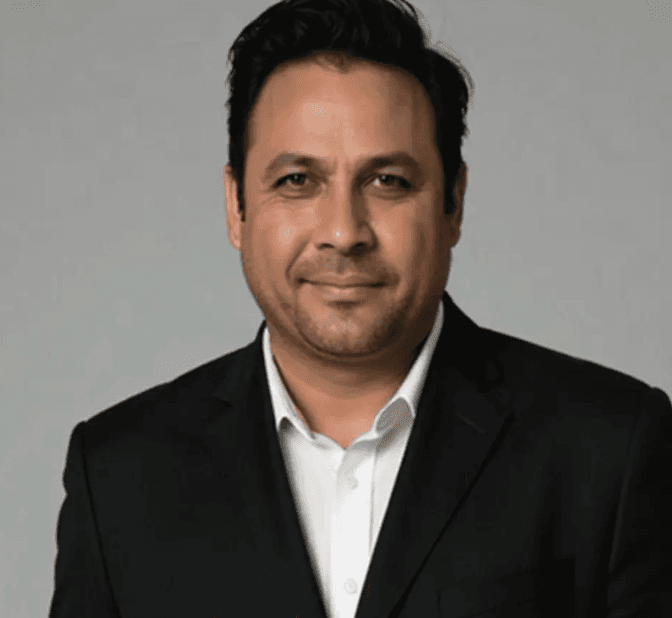 Israel Aquino, owner of Red Stag Painting